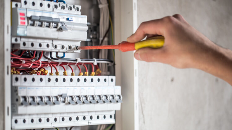 Instalação de painéis elétricos - Volts Painéis Elétricos