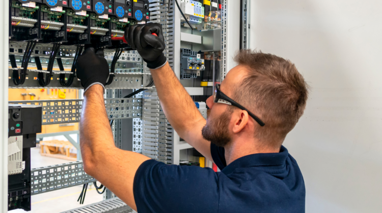 Projetos Elétricos Industriais: Como Evitar Erros que Custam Caro